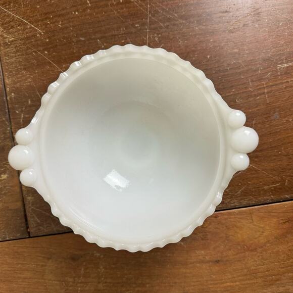 Jeanette Glass‎ Vintage Milk Glass Iris Floral Herringbone pedestal Compote dish - Picture 5 of 9